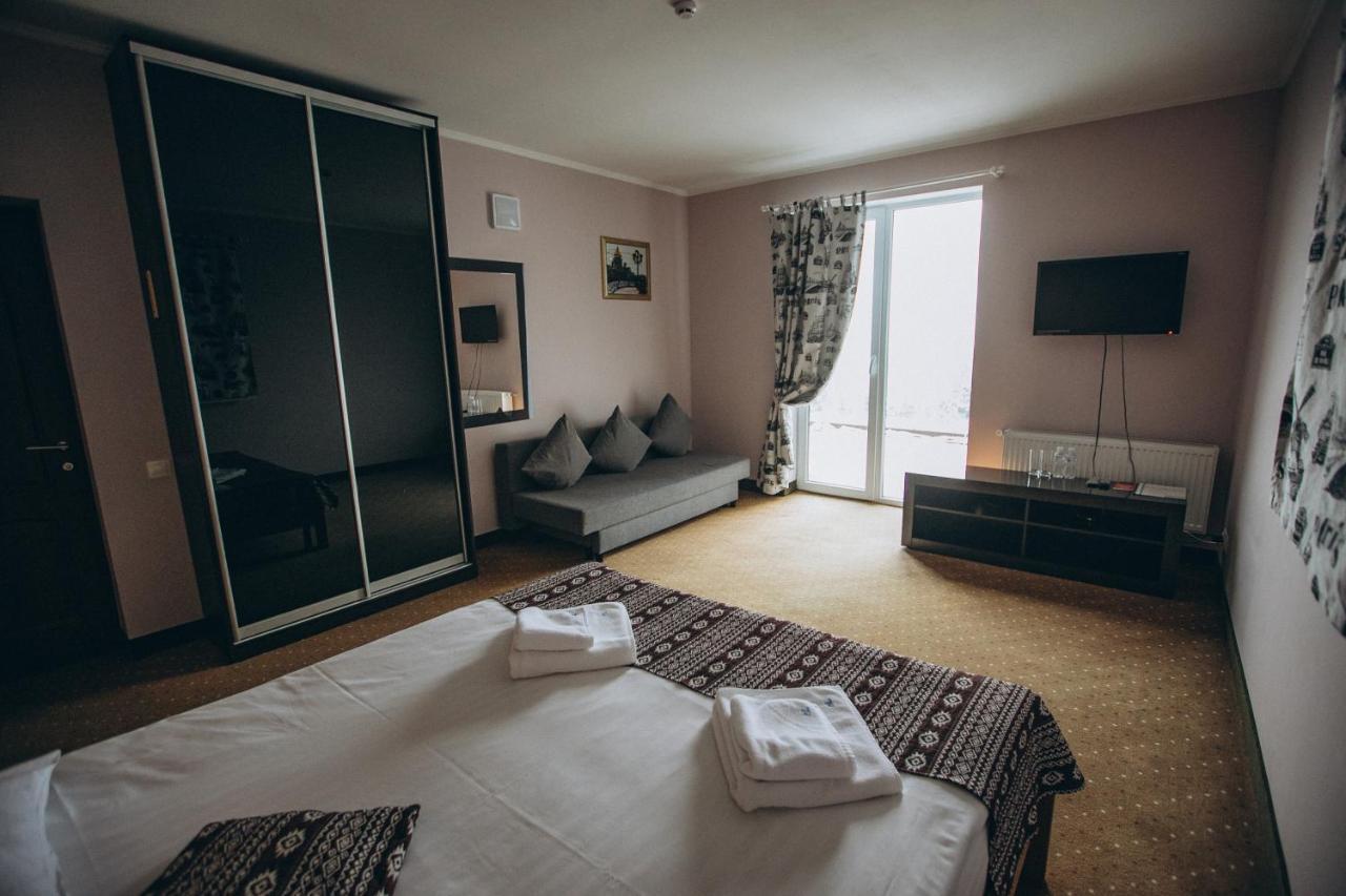 Hotel Hoch Land Yablunytsya Exterior foto